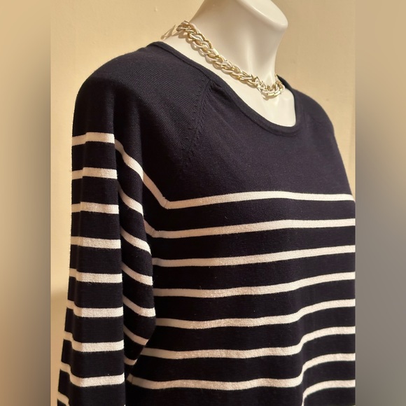 Grace Black & White Stripes Long Sleeves Perfect Fit Sweater SZ M In Good Cond - Picture 2 of 12